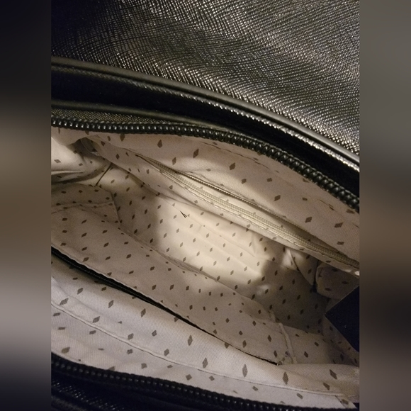 Vanessa Williams cross body bag - Picture 3 of 4